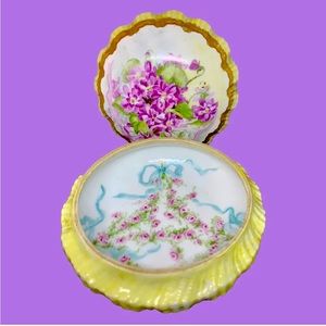 Vintage Leonard Hand Painted Floral Porcelain Vanity Trinket Box Austria. BG
